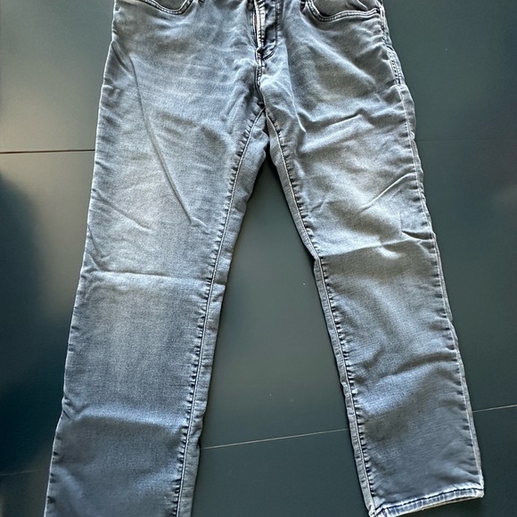 Boss men’s jeans - Picture 6 of 7